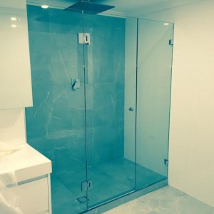 Hifo Frameless Wall To Wall Shower Screen 1300-1400 *2000